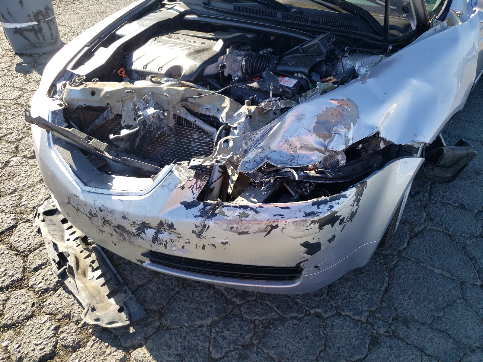 Photo 9 from auction – 2004 ACURA TL with VIN 19UUA662X4A004195
