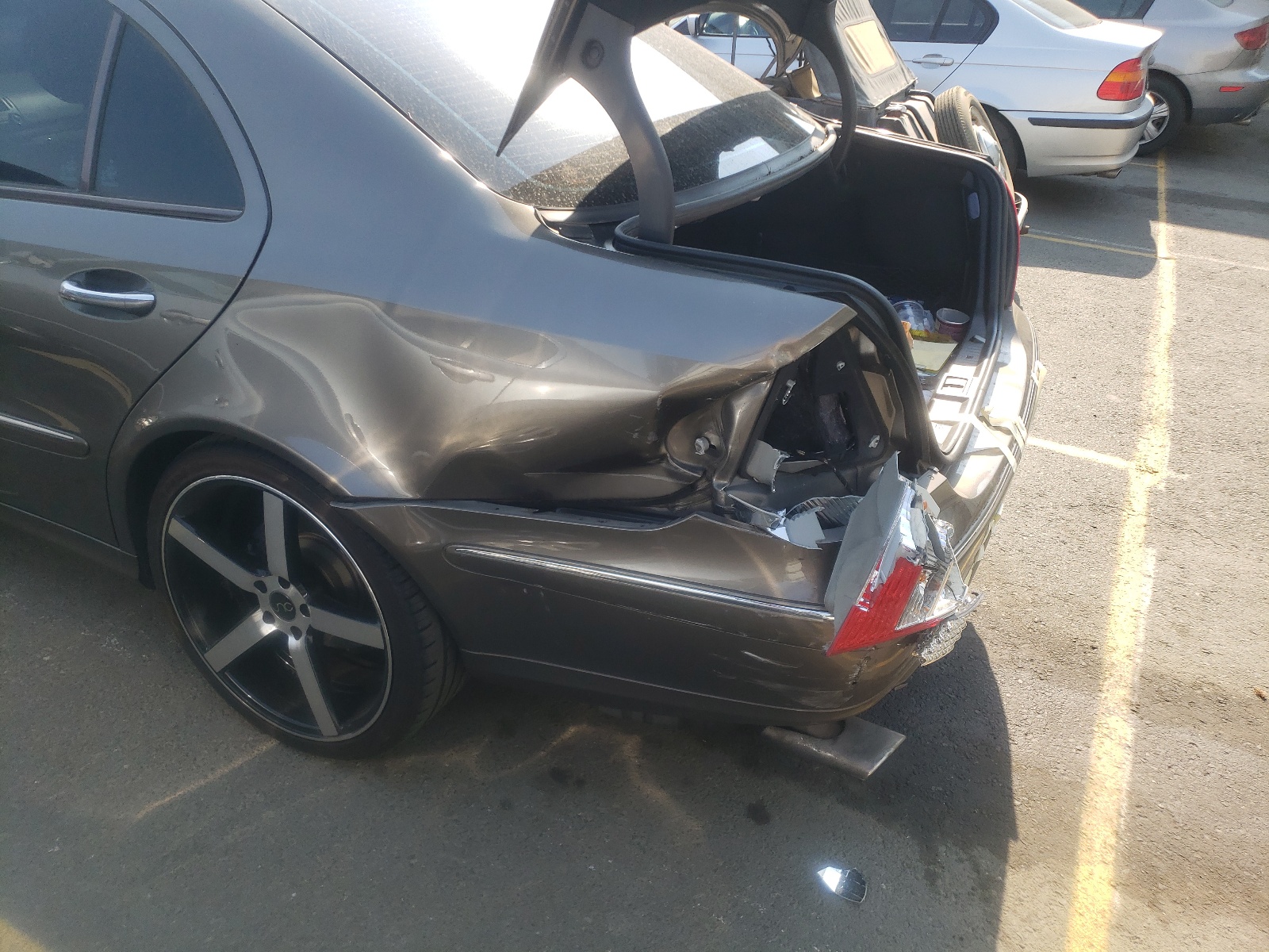 Photo 9 from auction – 2008 MERCEDES-BENZ E 350 with VIN WDBUF56X28B231109
