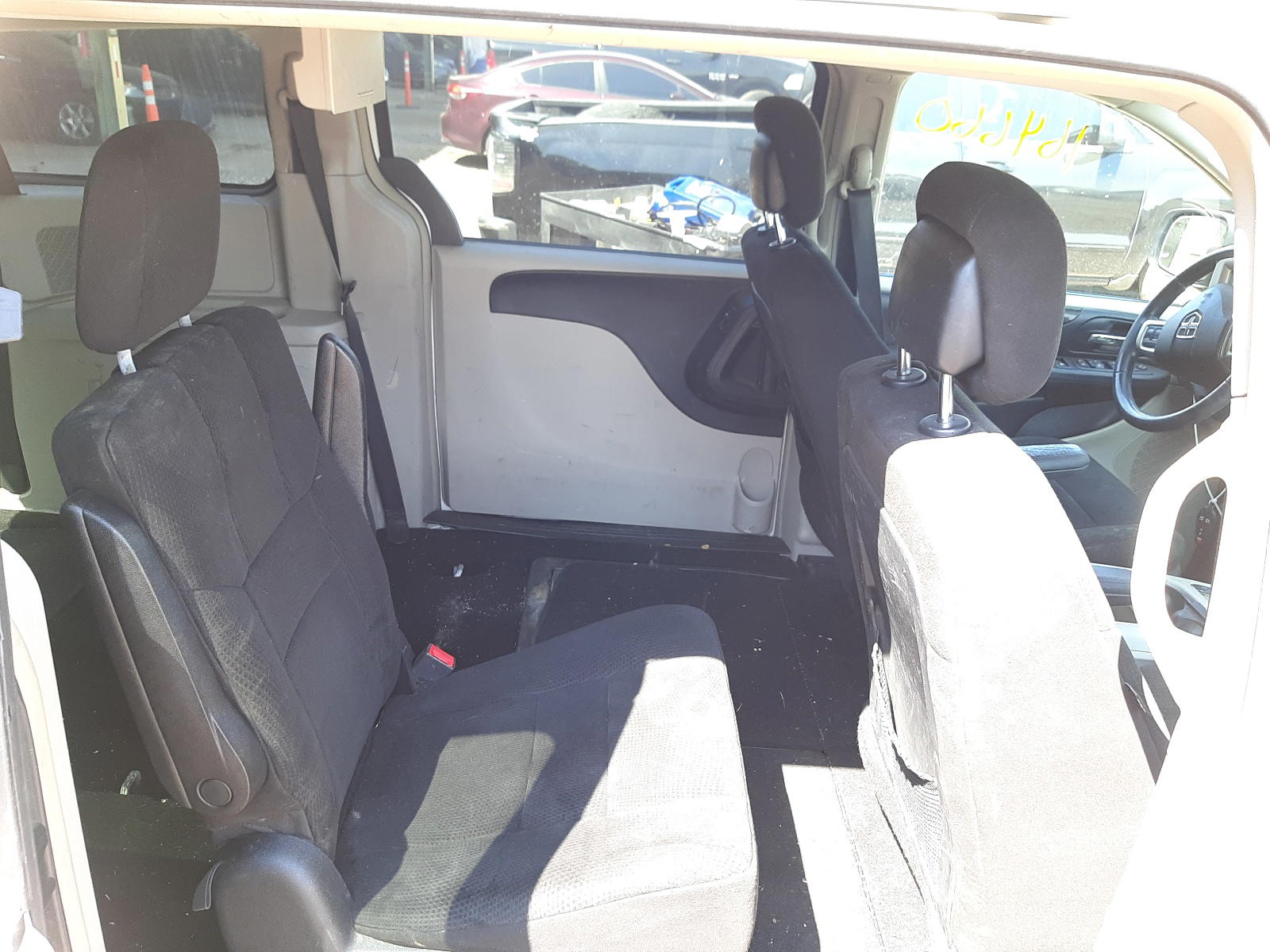 Photo 6 from auction – 2012 DODGE CARAVAN with VIN 2C4RDGDG9CR112947