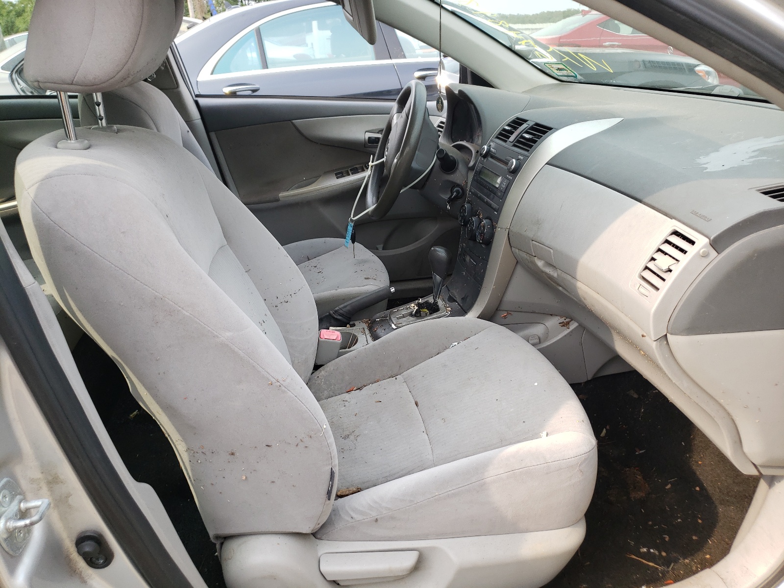 Photo 5 from auction – 2010 TOYOTA COROLLA BA with VIN JTDBU4EE6AJ067948