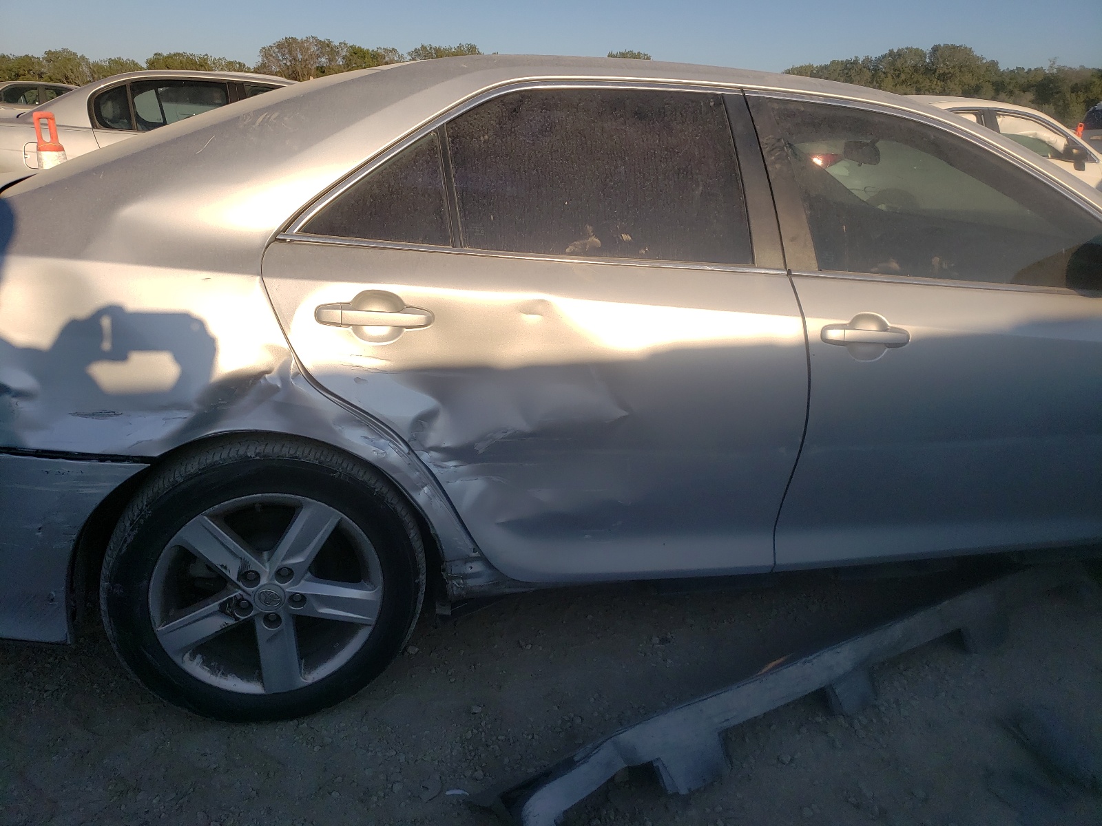 Photo 6 from auction – 2014 TOYOTA CAMRY L with VIN 4T1BF1FK8EU827648