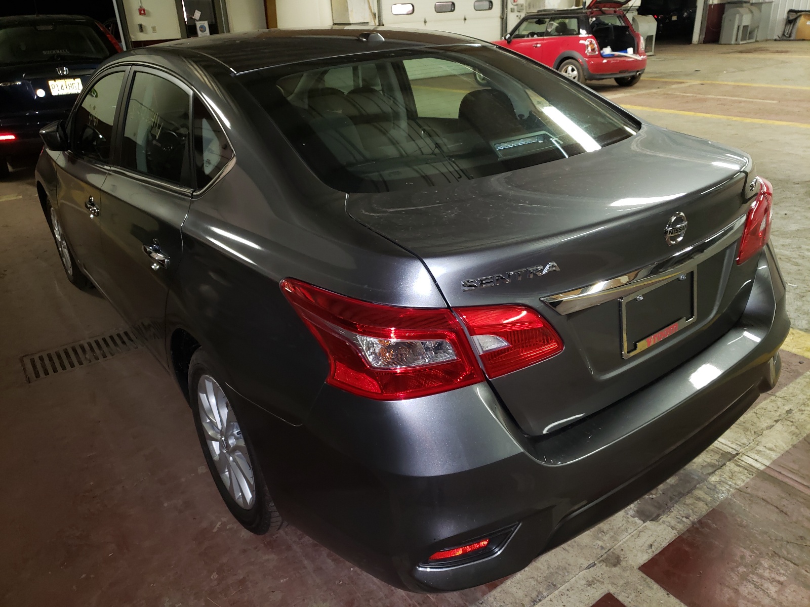 Photo 3 from auction – 2019 NISSAN SENTRA S with VIN 3N1AB7AP1KY243458