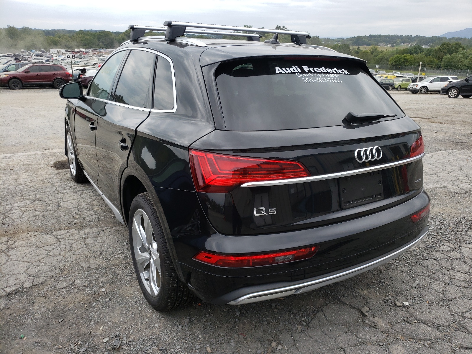 Photo 3 from auction – 2021 AUDI Q5 PREMIUM with VIN WA1BAAFY0M2013117