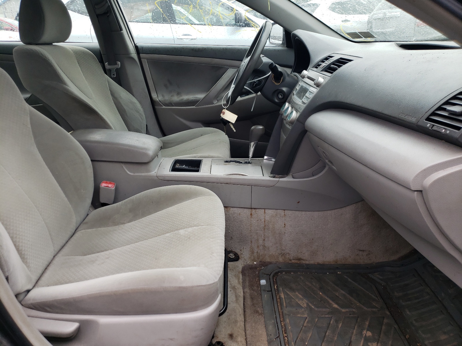 Photo 5 from auction – 2009 TOYOTA CAMRY BASE with VIN 4T1BE46K69U396849
