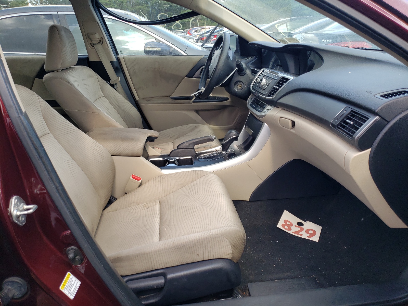 Photo 5 from auction – 2014 HONDA ACCORD LX with VIN 1HGCR2F35EA094265