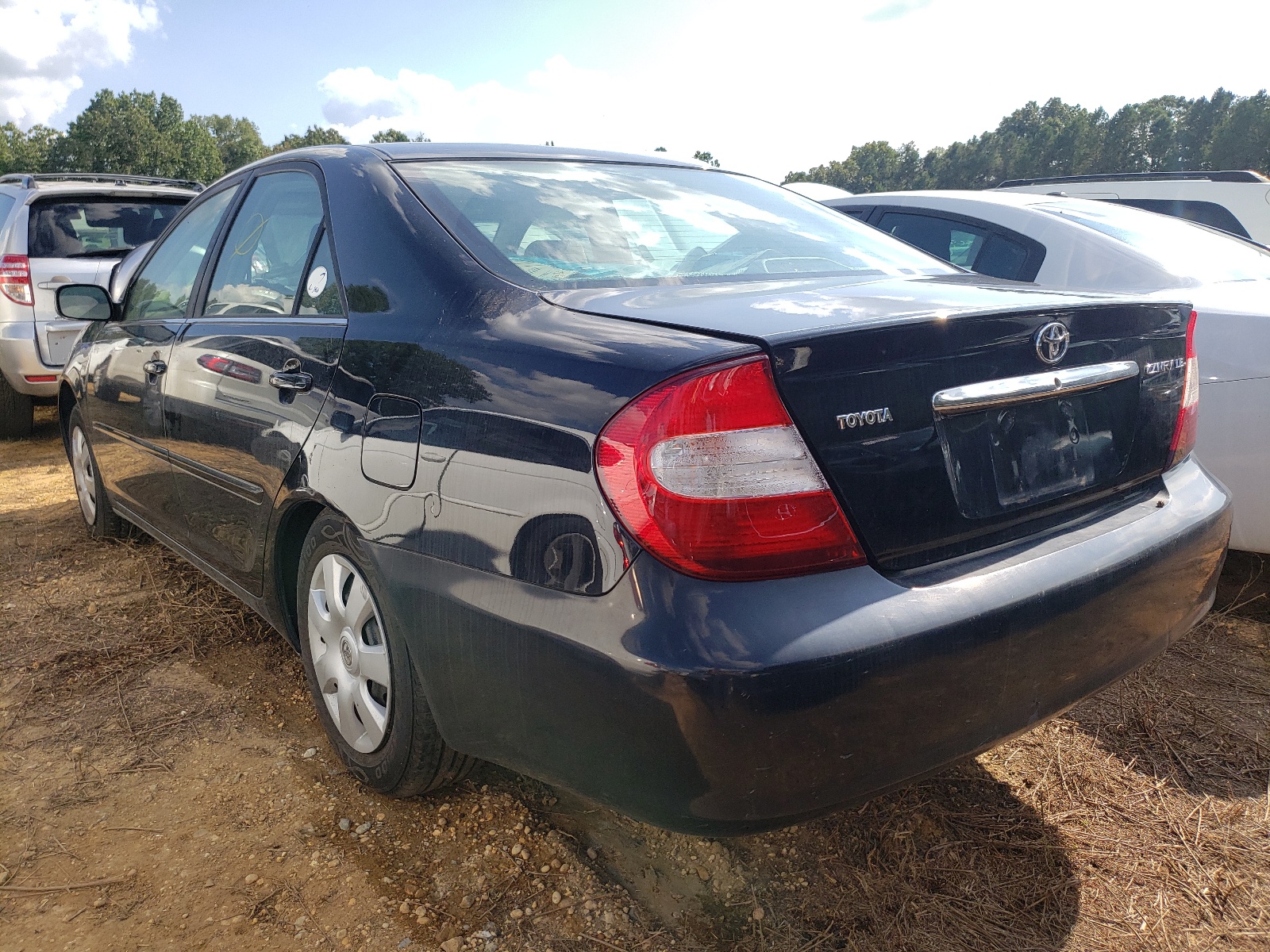 Photo 3 from auction – 2003 TOYOTA CAMRY with VIN 4T1BE32KX3U167842