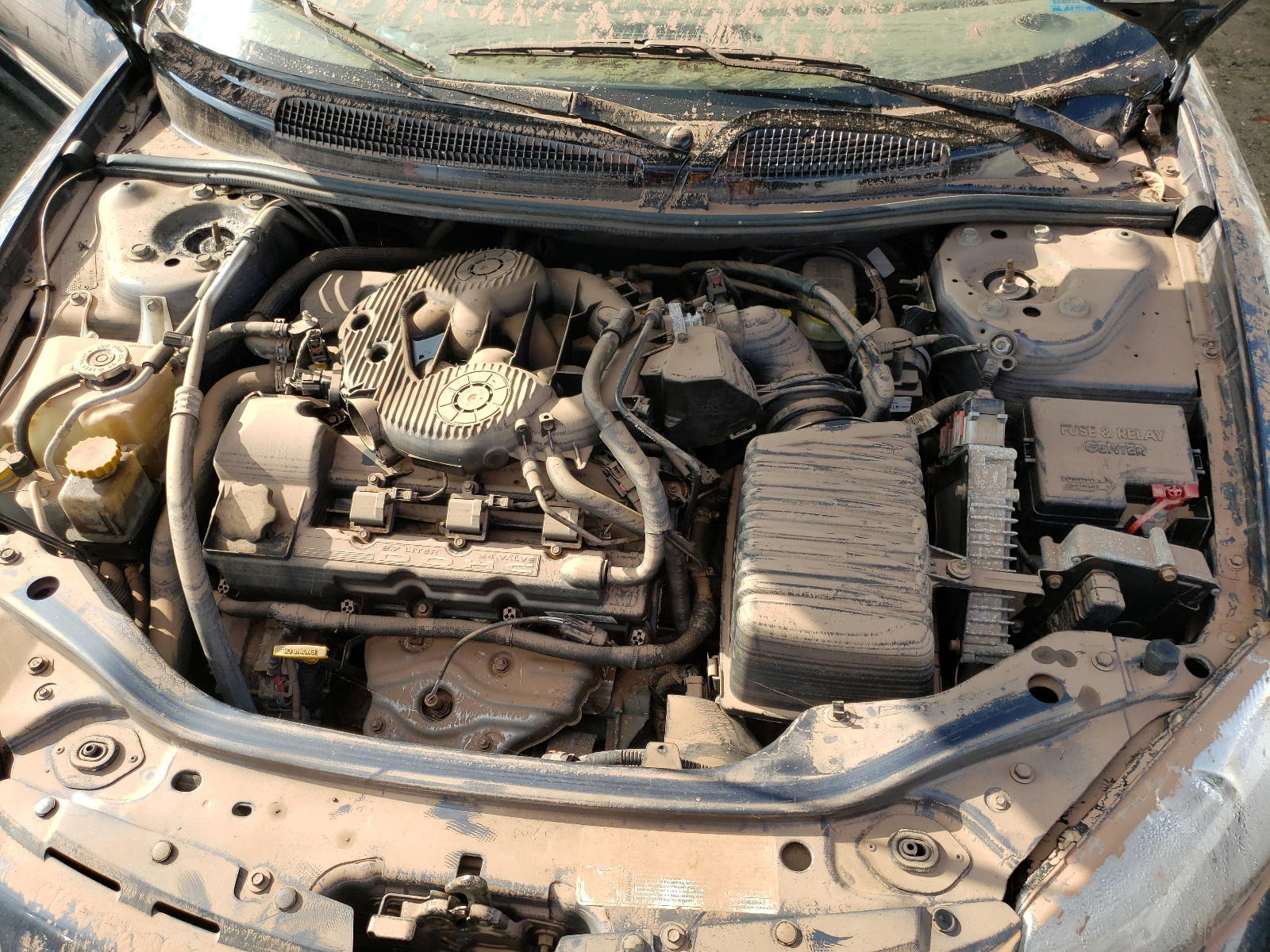 Photo 7 from auction – 2002 CHRYSLER SEBRING LI with VIN 1C3EL65R42N324585