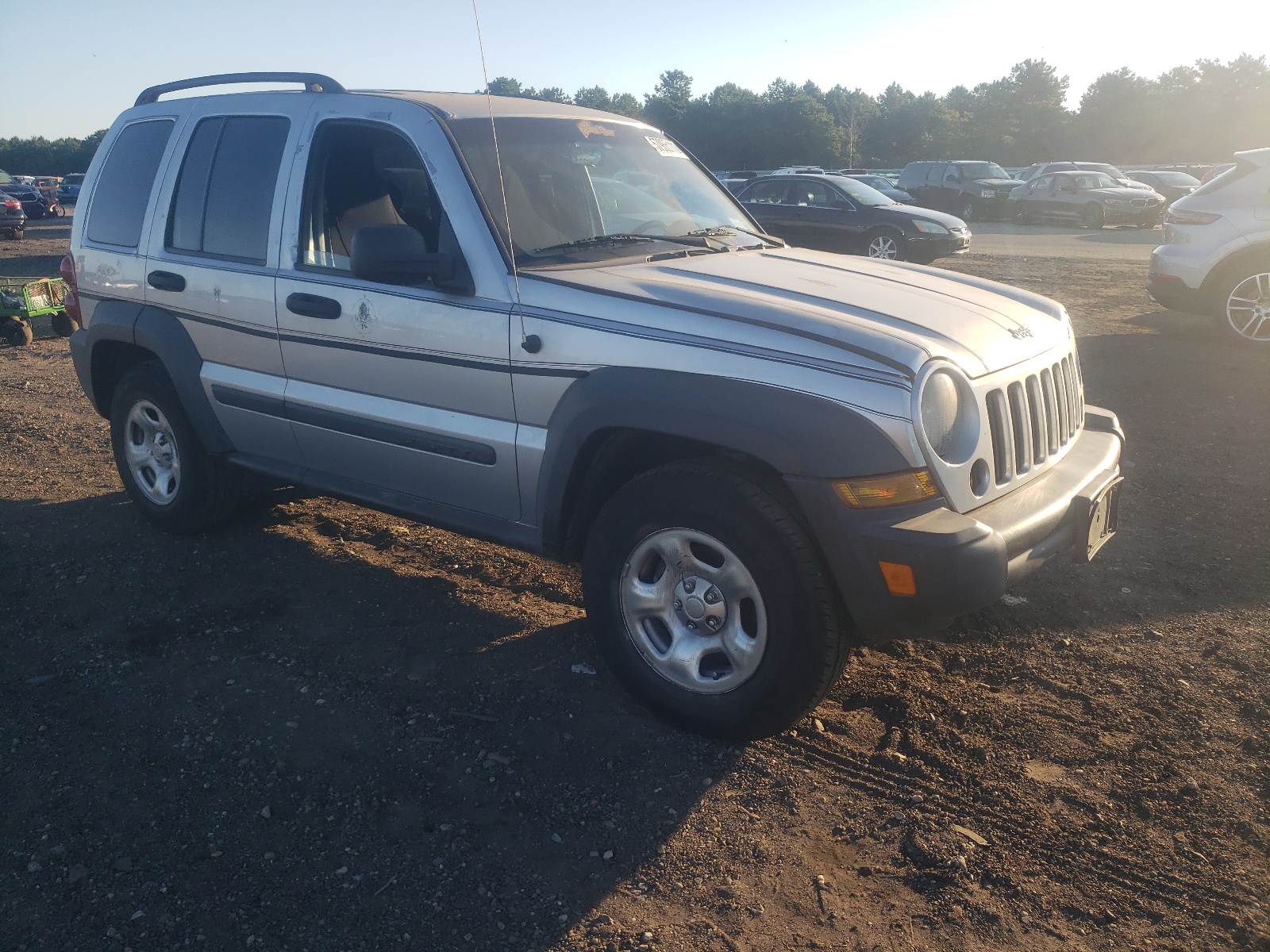 JEEP LIBERTY SP 2007 with VIN 1J4GL48K37W671554 - Photo from auction