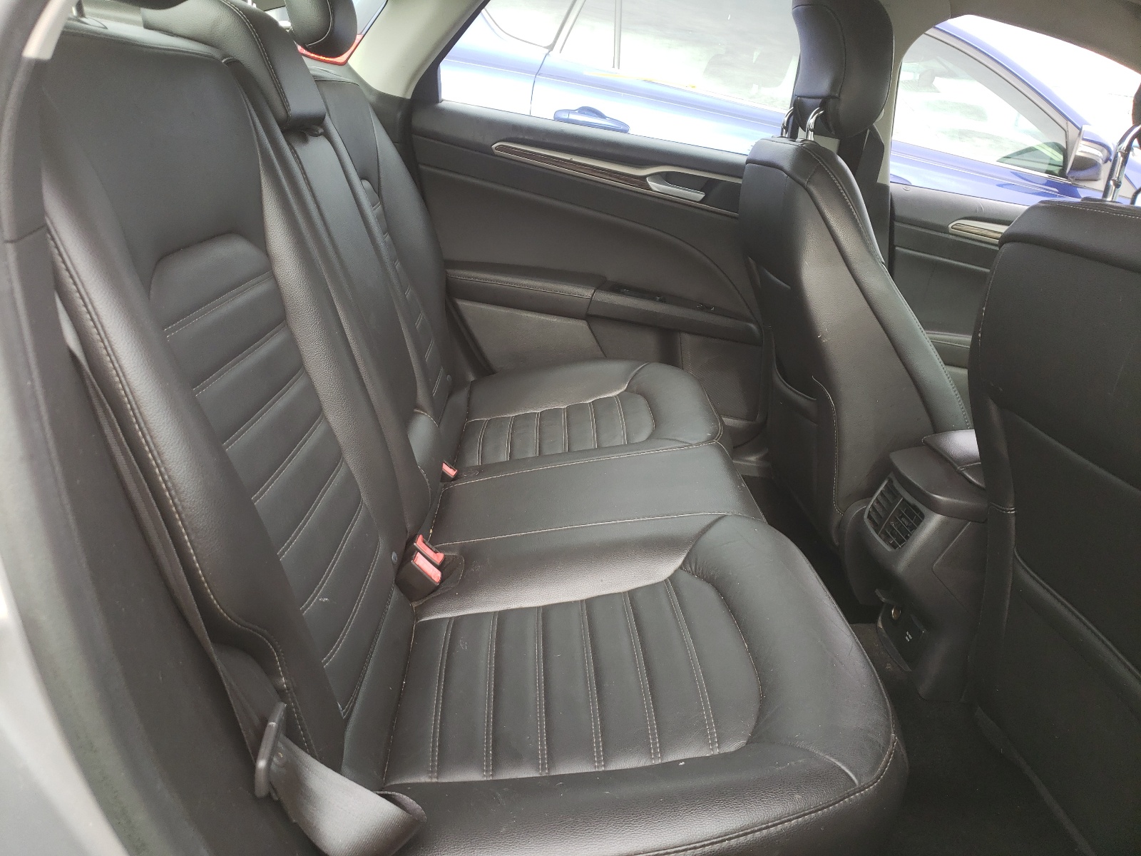 Photo 6 from auction – 2014 FORD FUSION SE with VIN 3FA6P0HD3ER120546