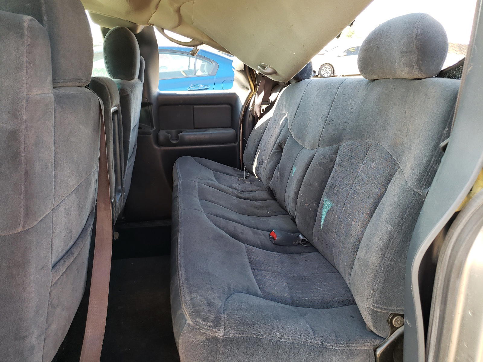Photo 6 from auction – 2001 CHEVROLET SILVERADO with VIN 1GCEK19T41E140401