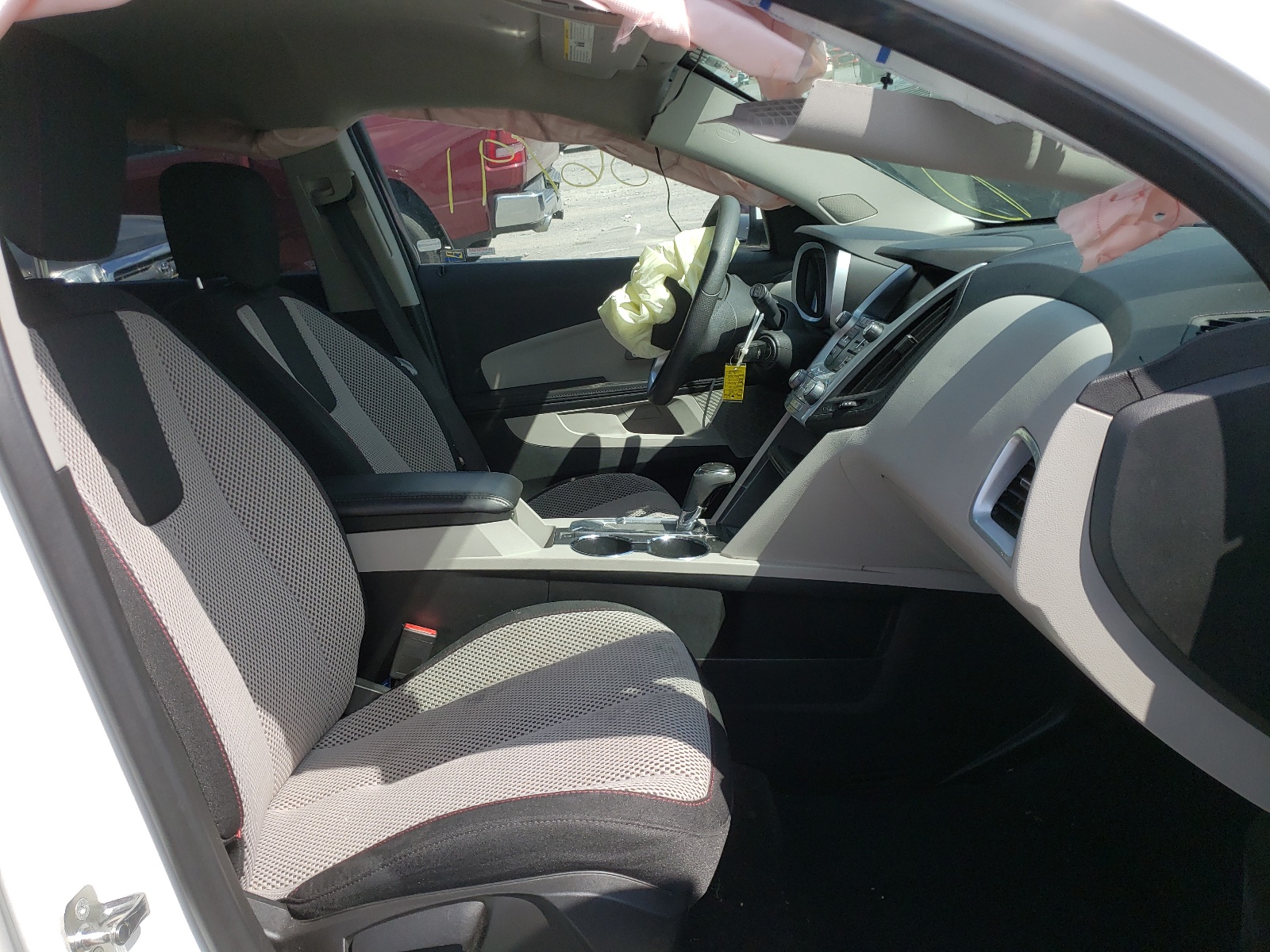 Photo 5 from auction – 2016 CHEVROLET EQUINOX LT with VIN 2GNALCEK6G6126900