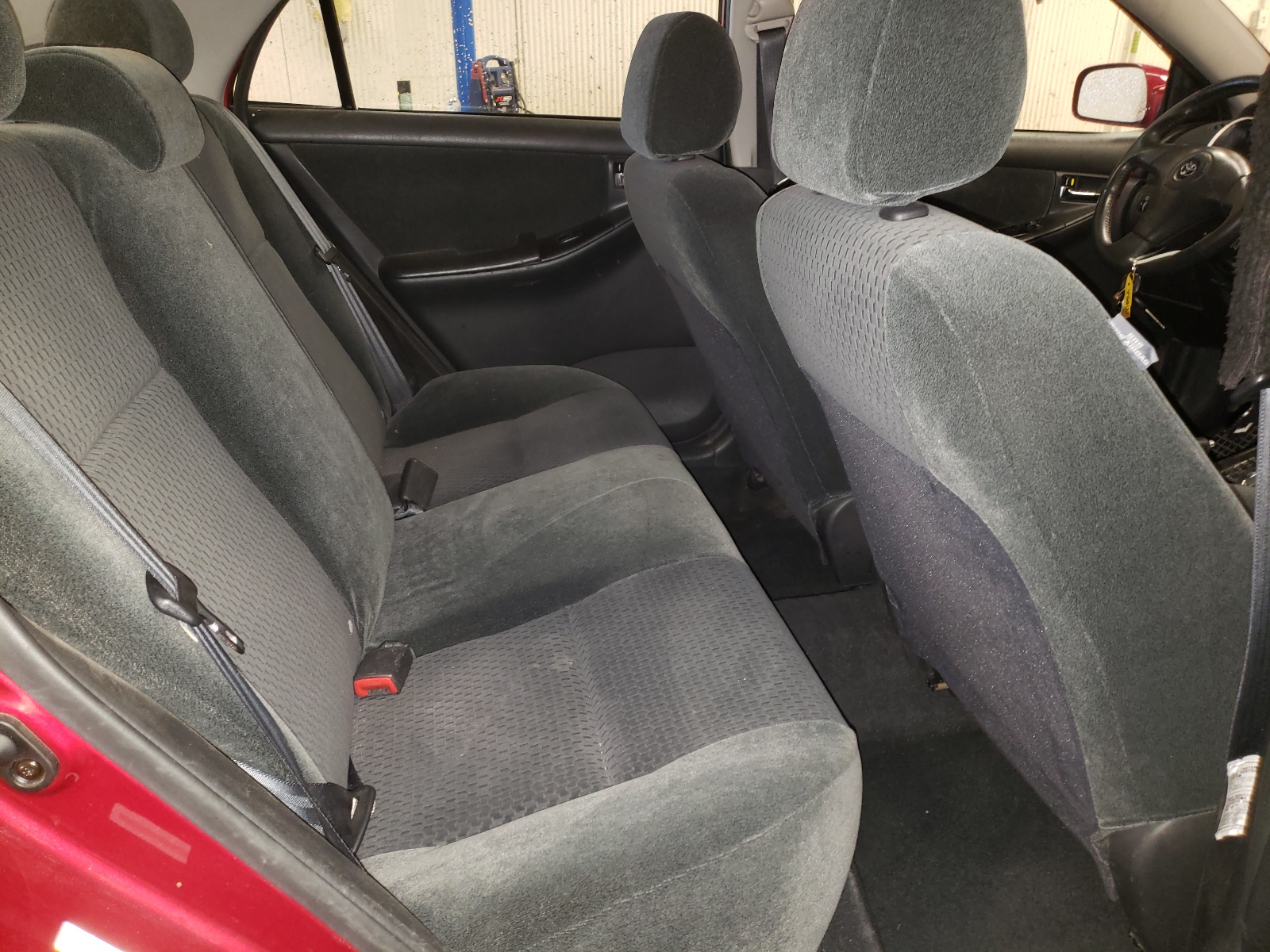 Photo 6 from auction – 2006 TOYOTA COROLLA CE with VIN 1NXBR30E06Z618461