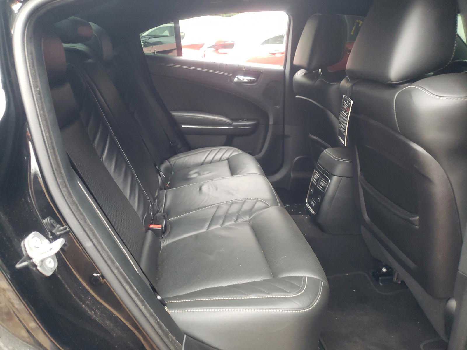 Photo 6 from auction – 2019 DODGE CHARGER SR with VIN 2C3CDXL98KH535083