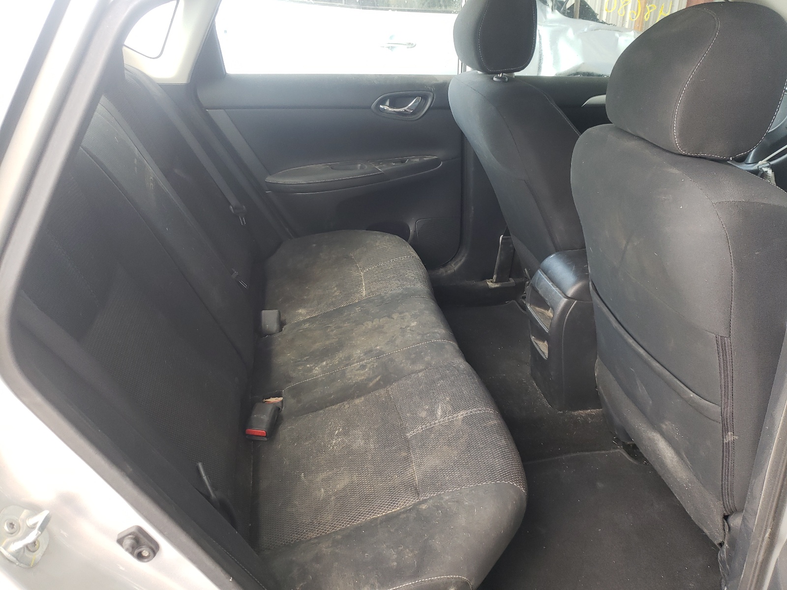 Photo 6 from auction – 2018 NISSAN SENTRA S with VIN 3N1AB7AP7JY327699