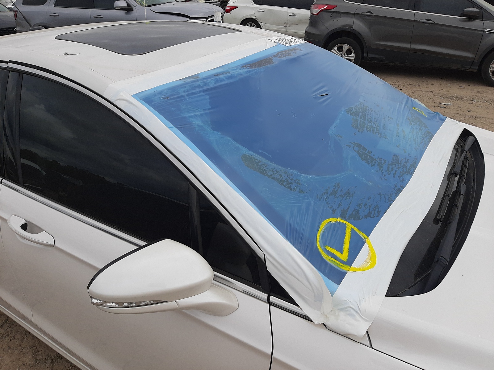 Photo 9 from auction – 2014 FORD FUSION SE with VIN 3FA6P0HD6ER225128