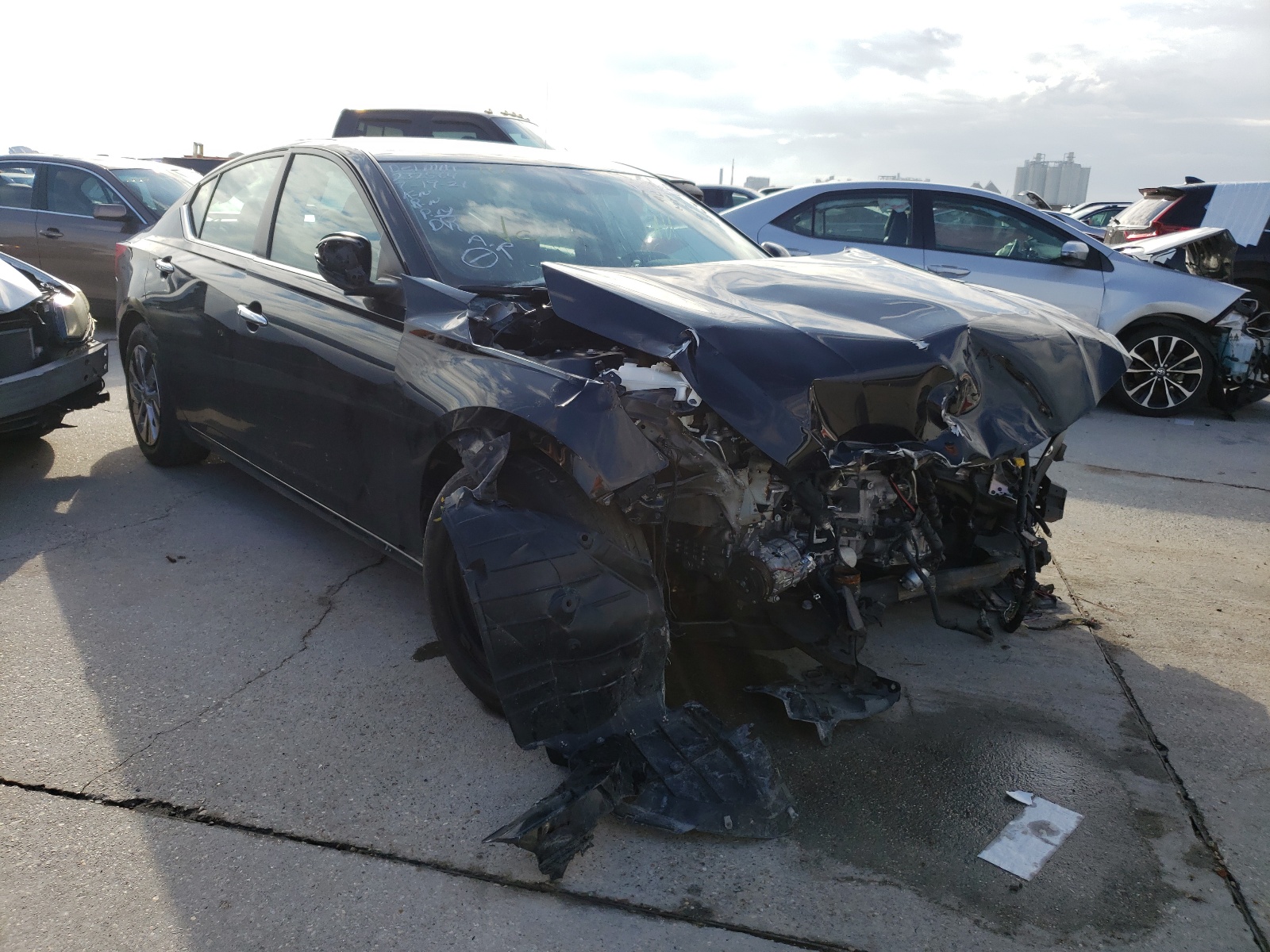 Photo 1 from auction – 2019 NISSAN ALTIMA S with VIN 1N4BL4BVXKC232564