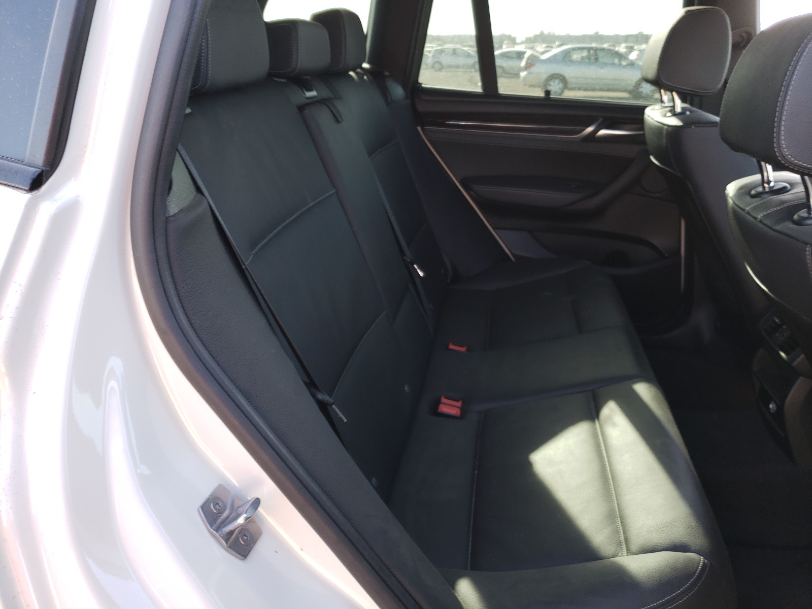 Photo 6 from auction – 2017 BMW X3 XDRIVE2 with VIN 5UXWX9C51H0D95594