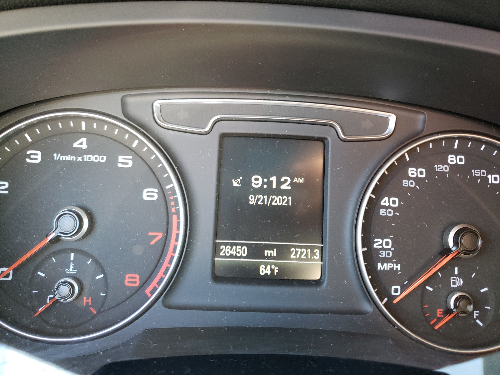 Photo 8 from auction – 2018 AUDI Q3 PREMIUM with VIN WA1JCCFSXJR030068