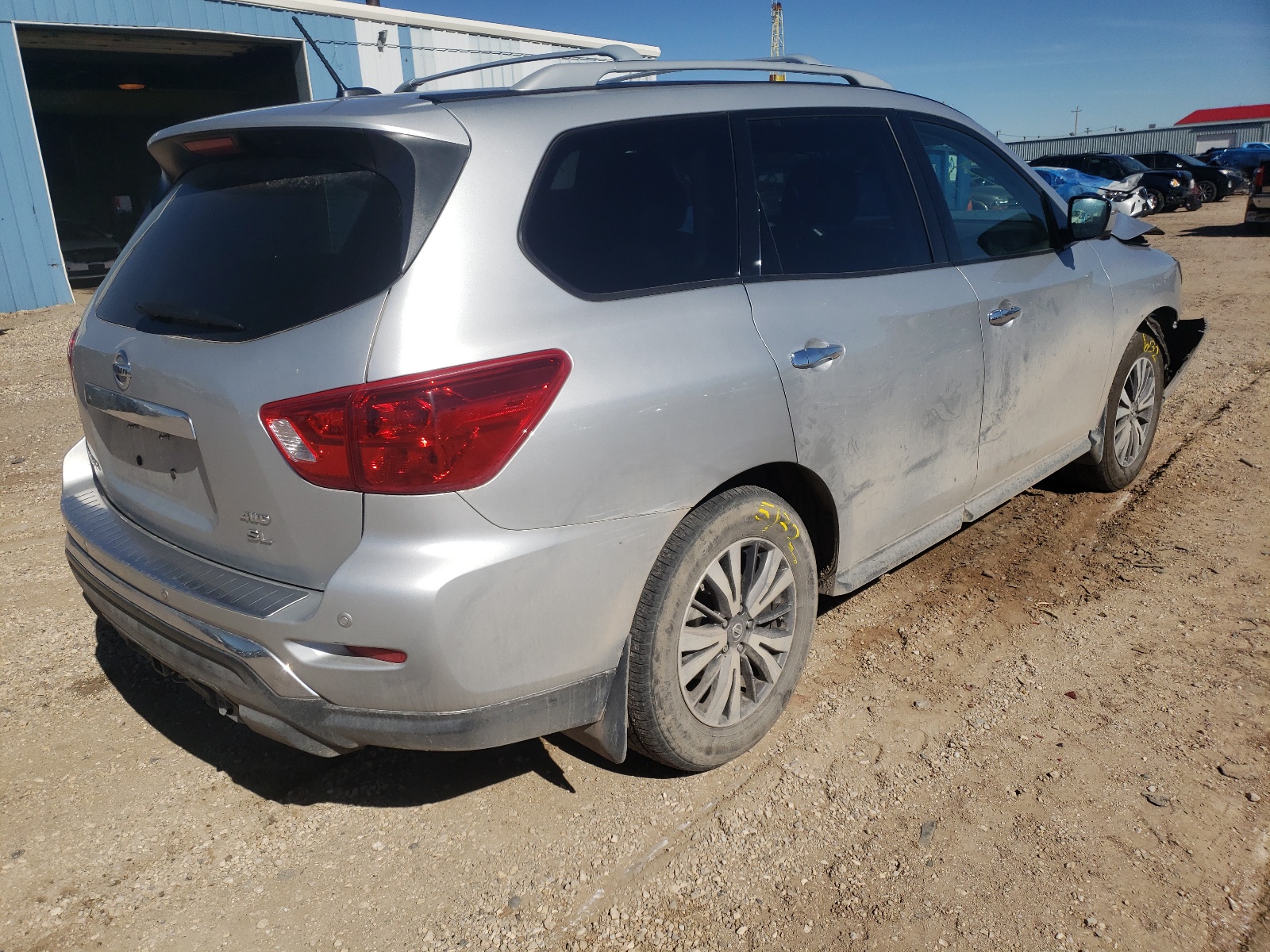 Photo 4 from auction – 2017 NISSAN PATHFINDER with VIN 5N1DR2MM8HC673981