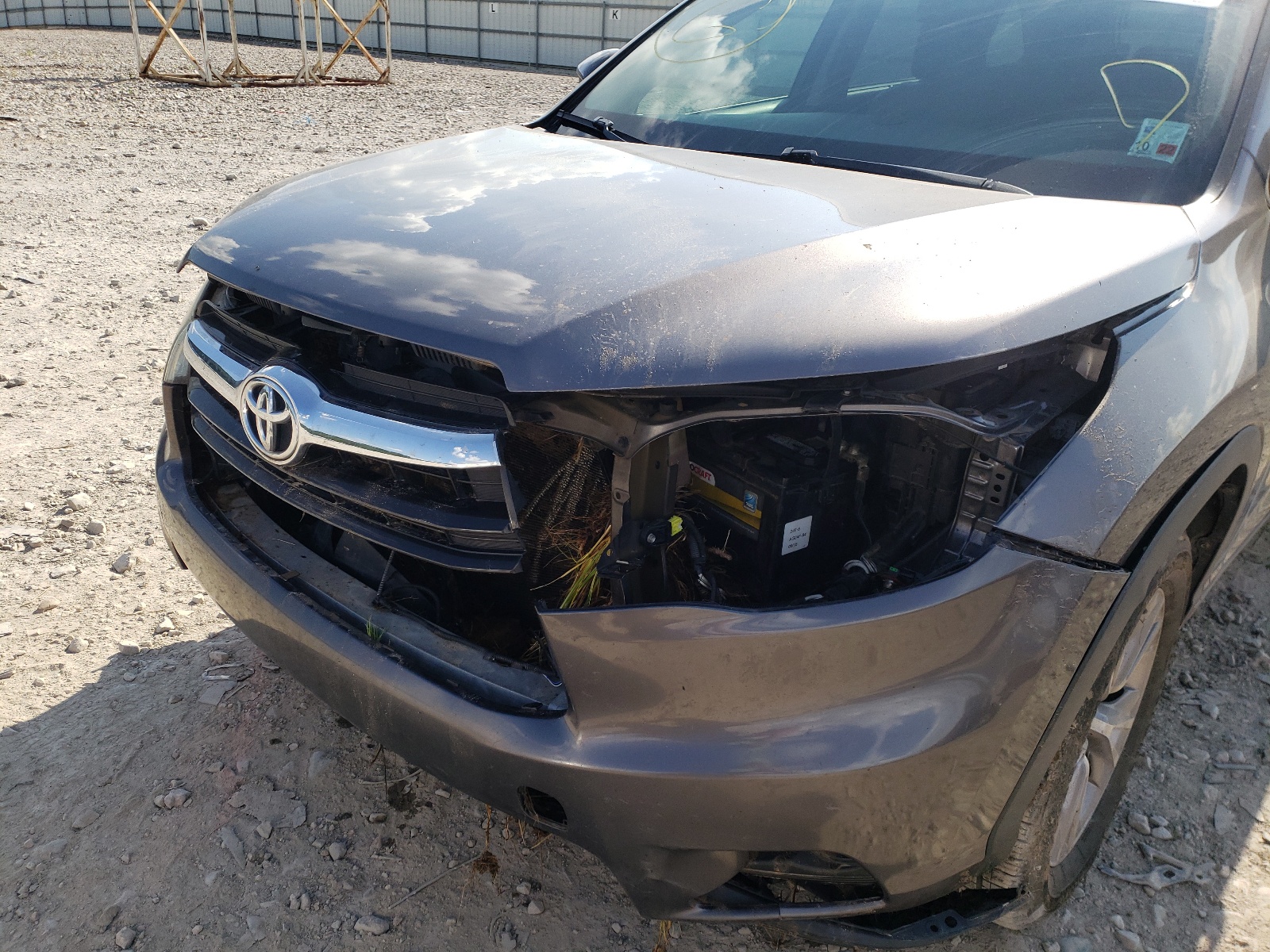 Zdjęcie 9 z aukcji – 2015 TOYOTA HIGHLANDER z VIN 5TDKKRFH0FS091412