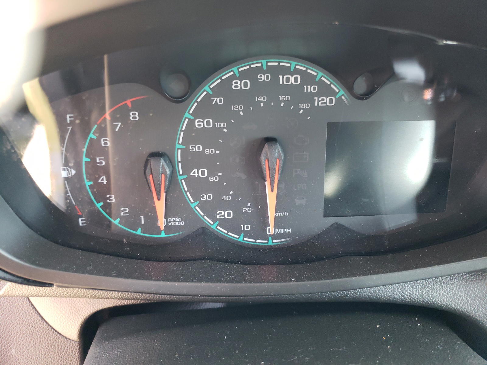 Photo 8 from auction – 2017 CHEVROLET SPARK LS with VIN KL8CB6SA1HC796891