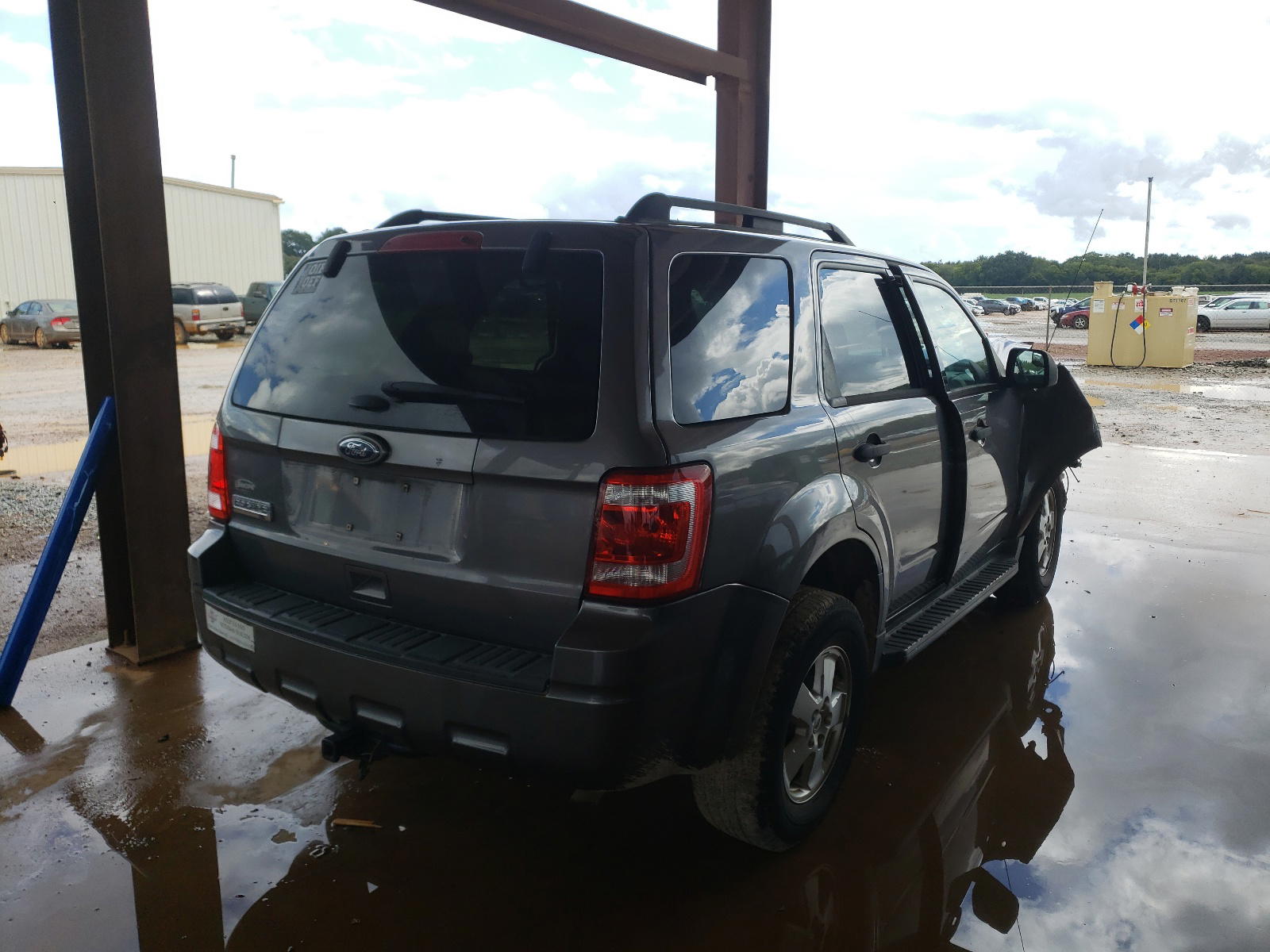 Photo 4 from auction – 2011 FORD ESCAPE XLT with VIN 1FMCU0D73BKB70218