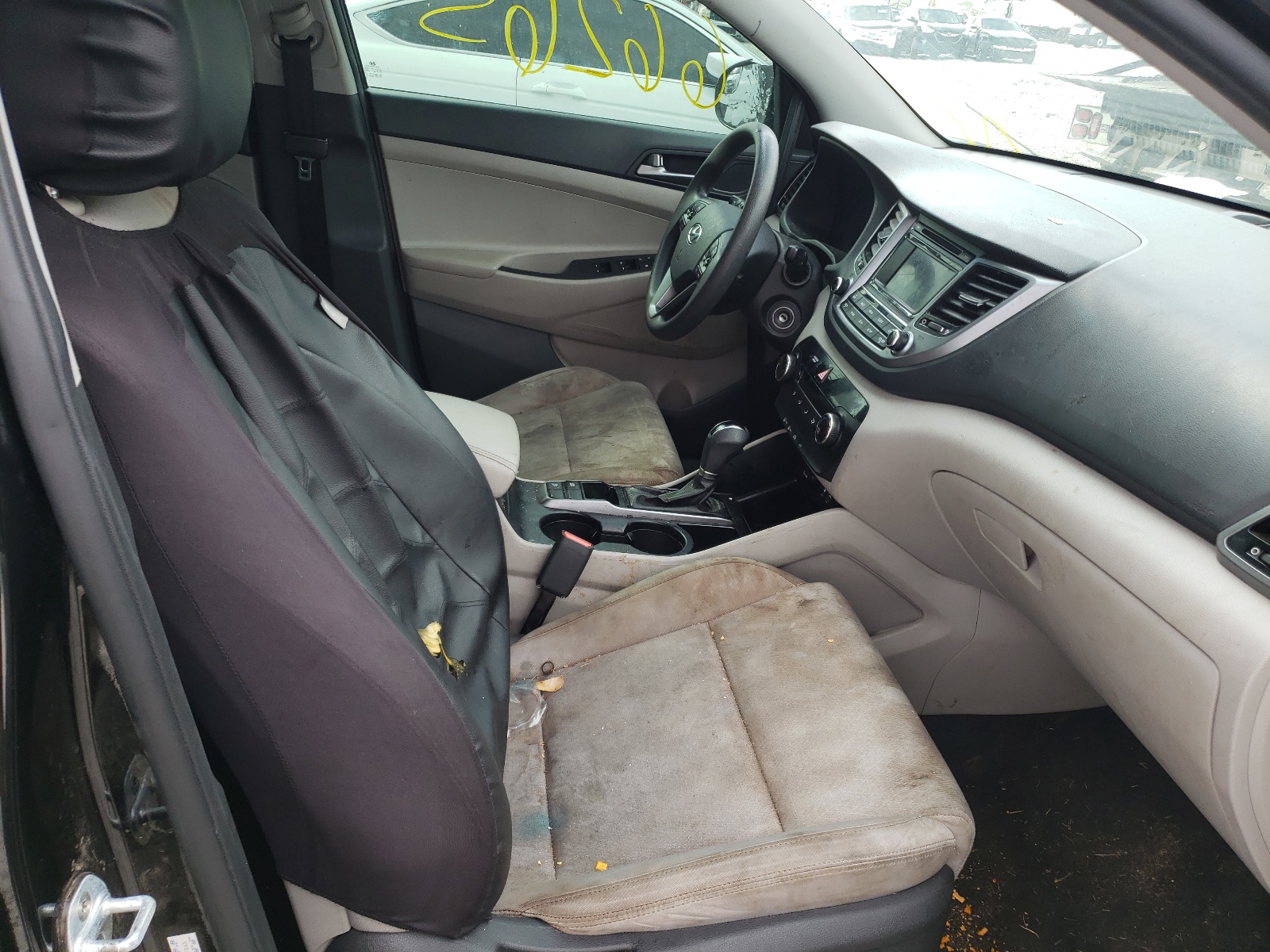 Photo 5 from auction – 2017 HYUNDAI TUCSON LIM with VIN KM8J33A40HU490471