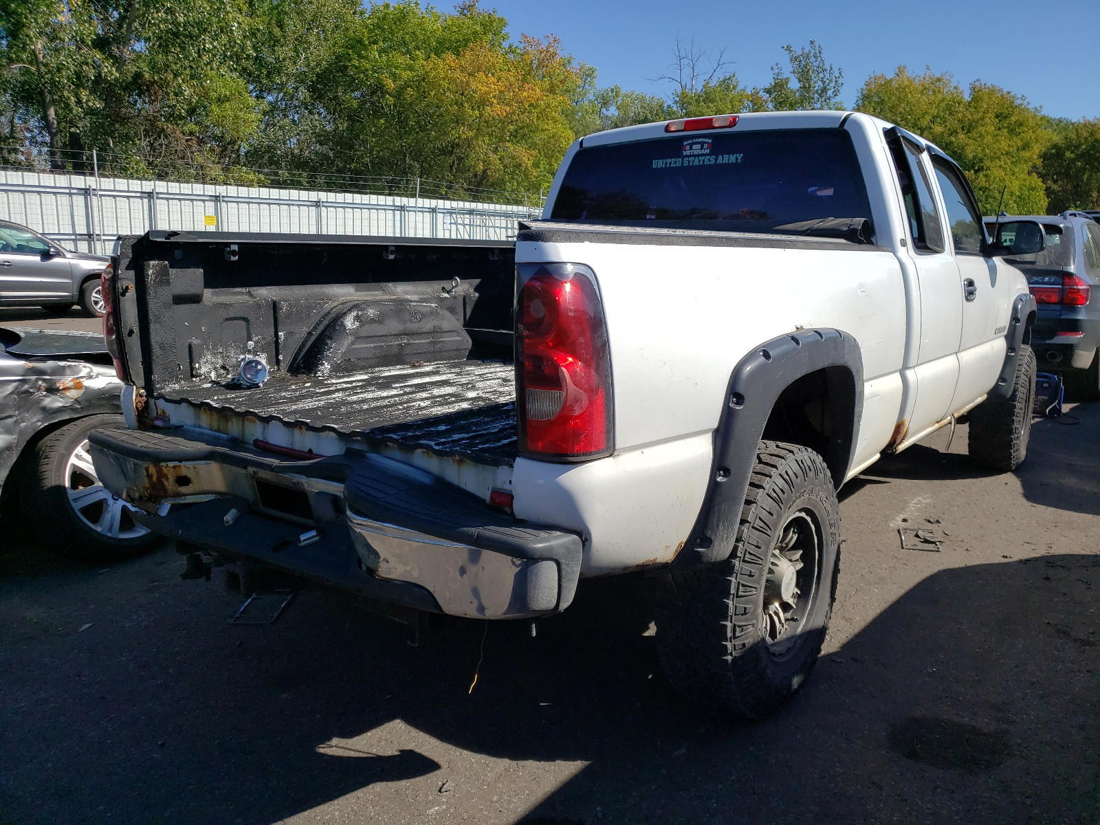 Photo 4 from auction – 2002 CHEVROLET SILVERADO with VIN 1GCHC29U42E274089