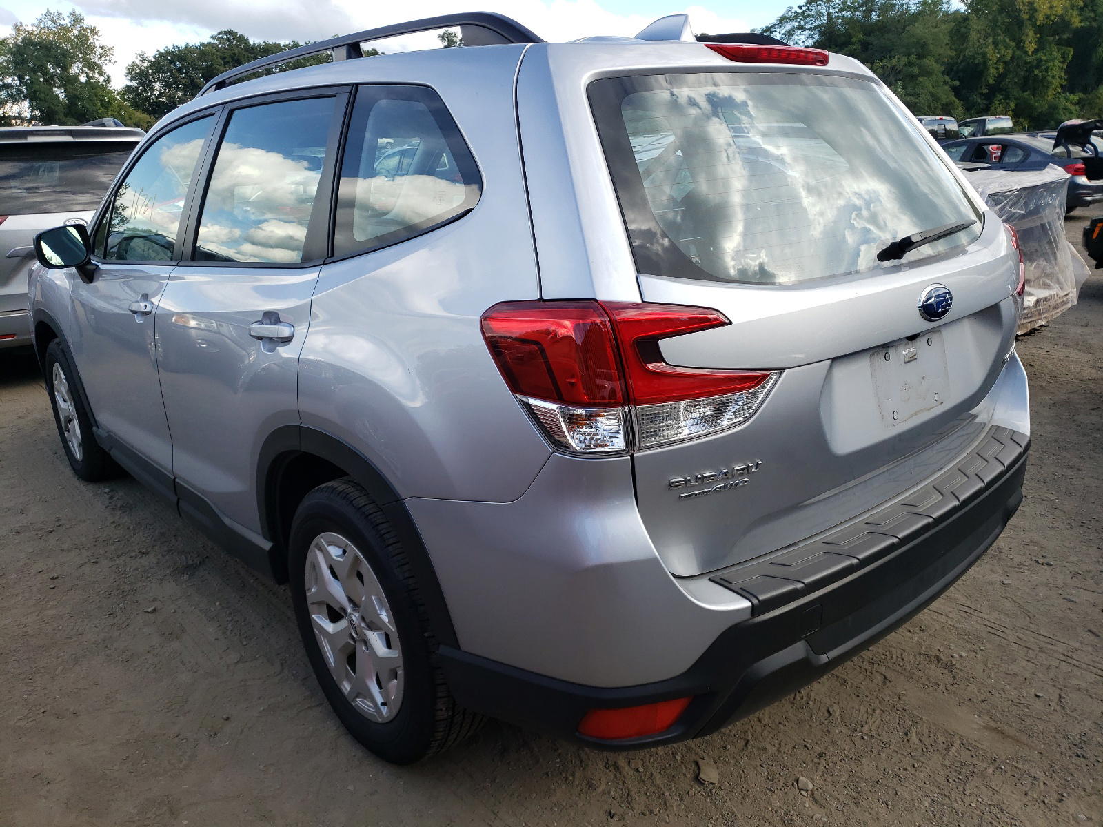 Photo 3 from auction – 2020 SUBARU FORESTER with VIN JF2SKADC0LH566423