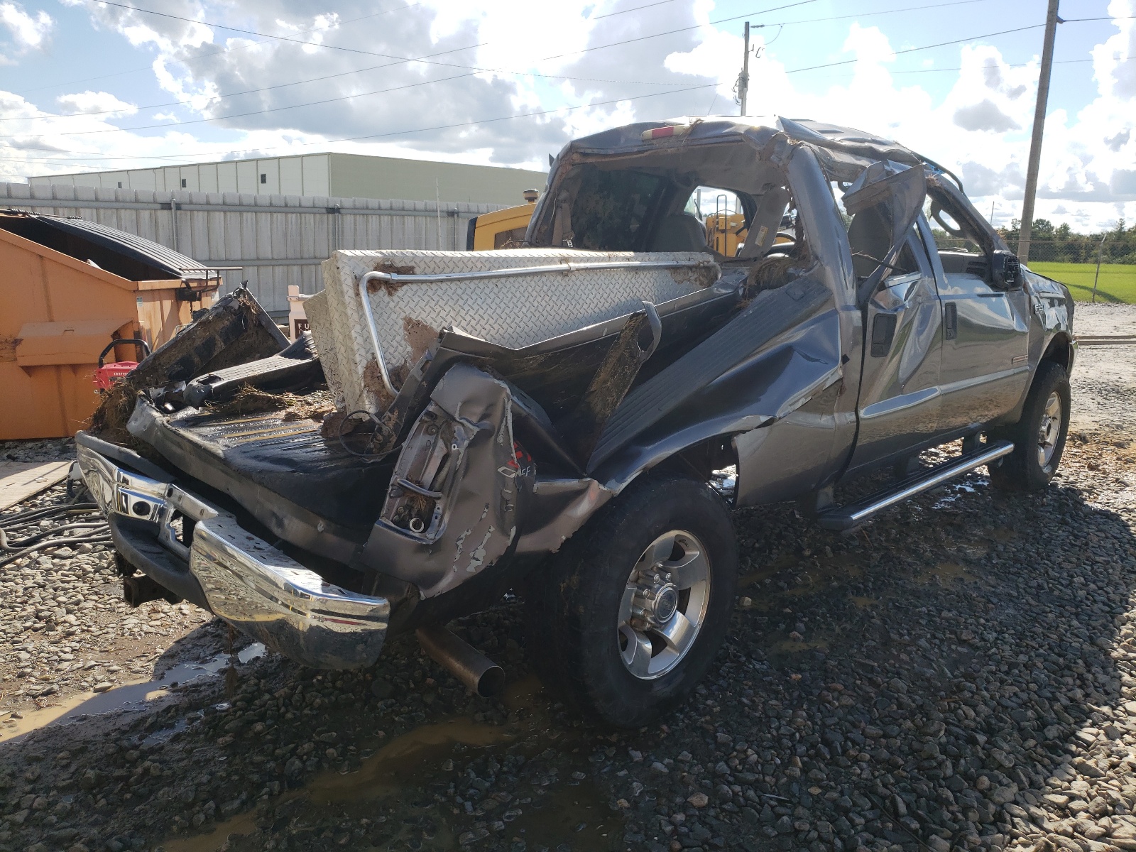 Photo 4 from auction – 2004 FORD F250 SUPER with VIN 1FTNW21PX4EC92177