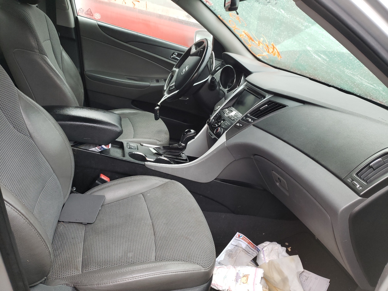 Photo 5 from auction – 2013 HYUNDAI SONATA SE with VIN 5NPEC4AC9DH740667