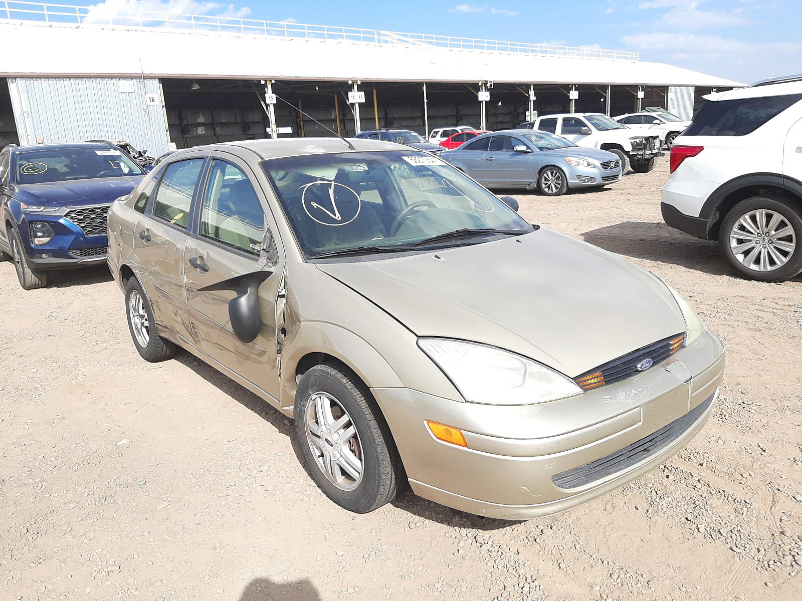 FORD FOCUS SE 2000 with VIN 1FAFP3431YW401275 - Photo from auction