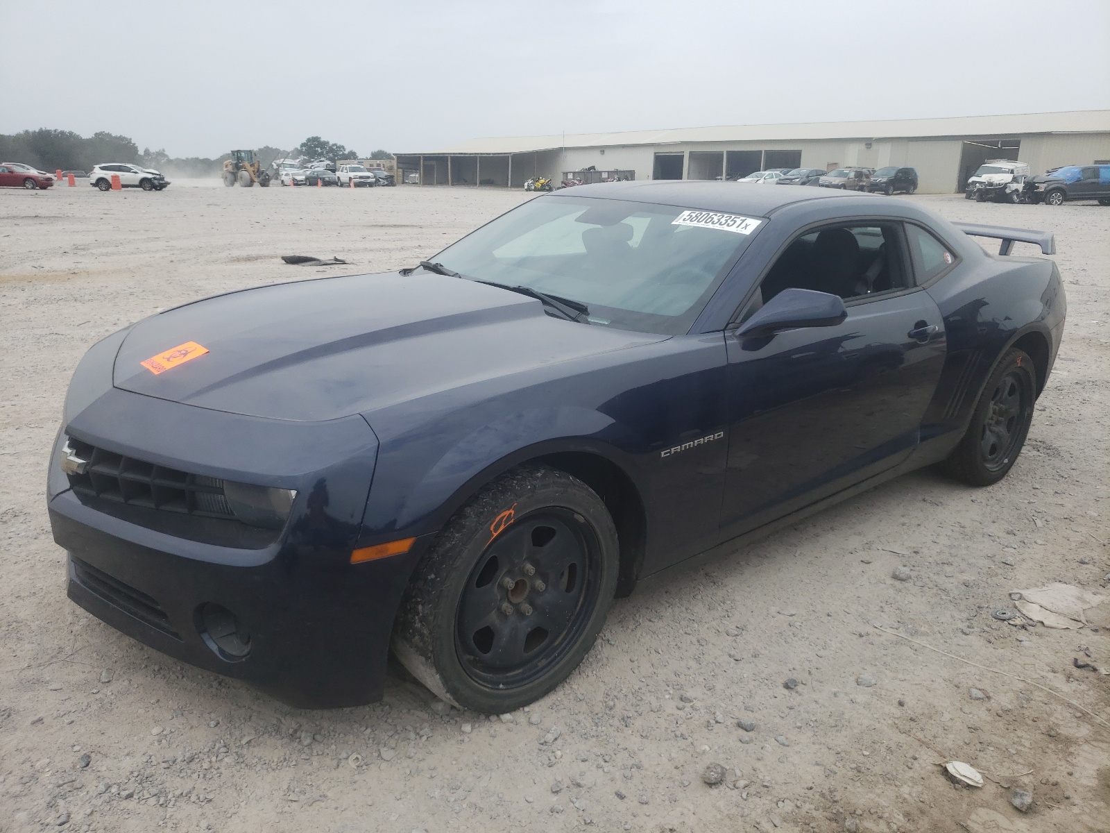 Фото 2 с аукциона – 2011 CHEVROLET CAMARO LS с VIN 2G1FA1ED6B9112893