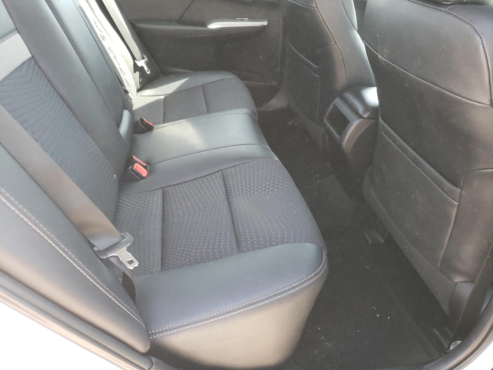Photo 6 from auction – 2012 TOYOTA CAMRY BASE with VIN 4T1BF1FK5CU561471