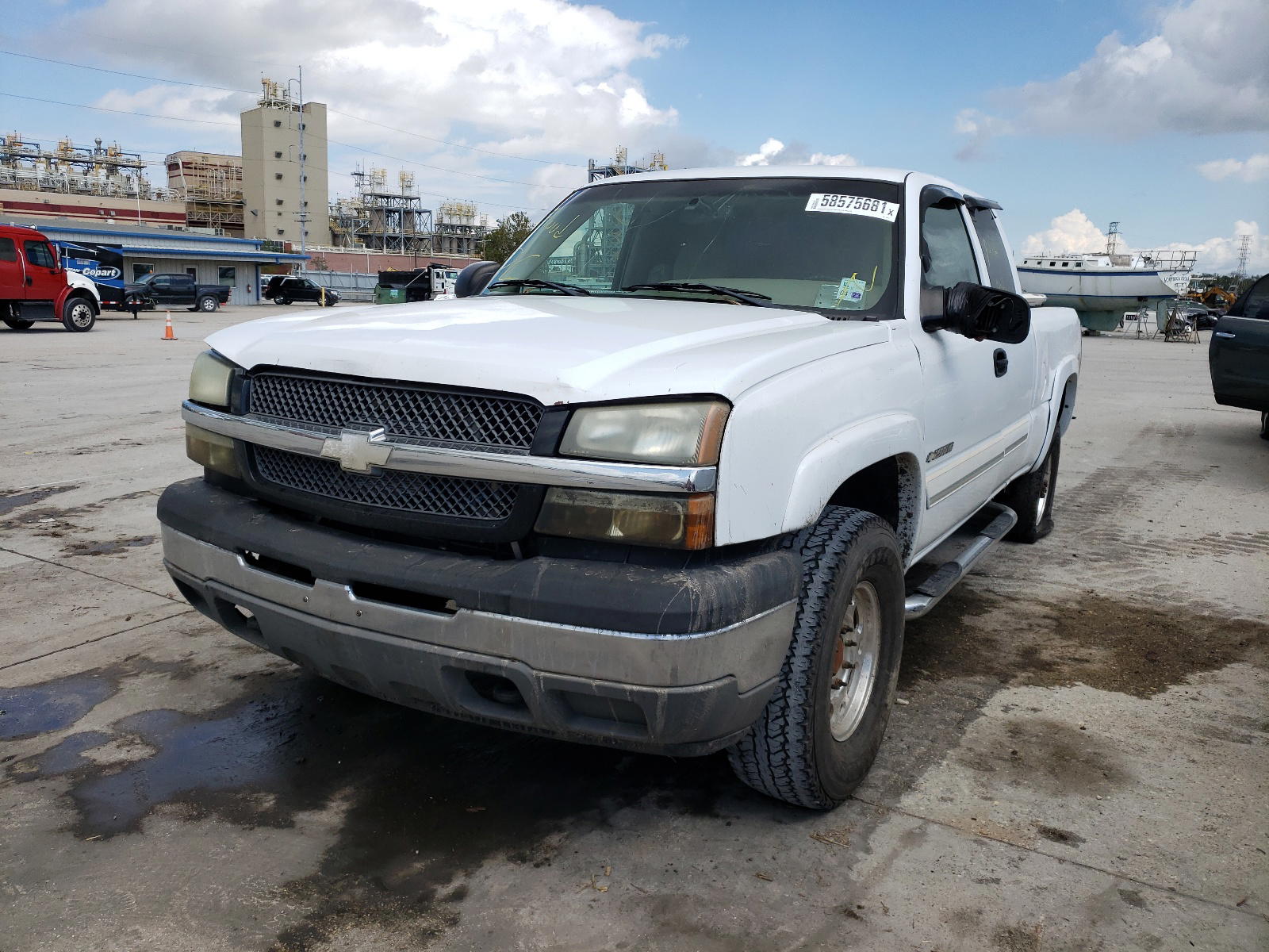 Photo 2 from auction – 2004 CHEVROLET SILVERADO with VIN 1GCHK29U04E105533
