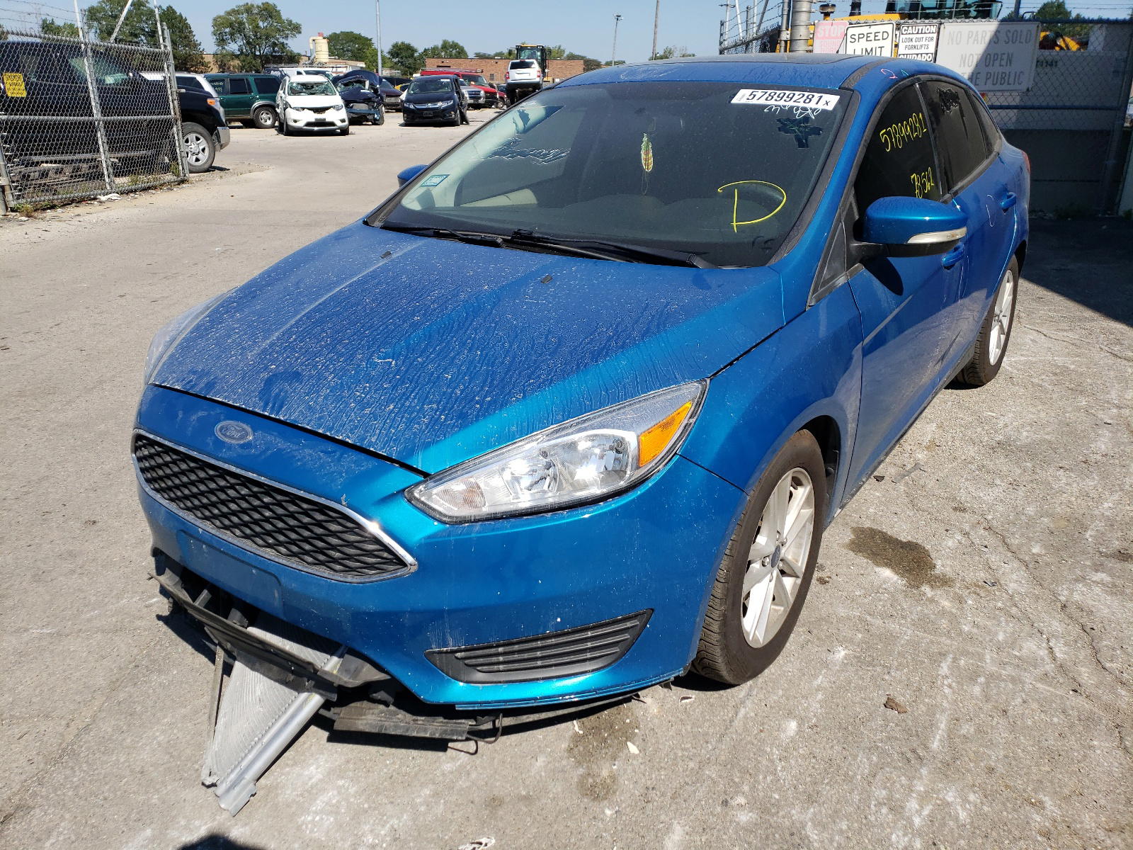 Photo 2 from auction – 2015 FORD FOCUS SE with VIN 1FADP3F29FL262653