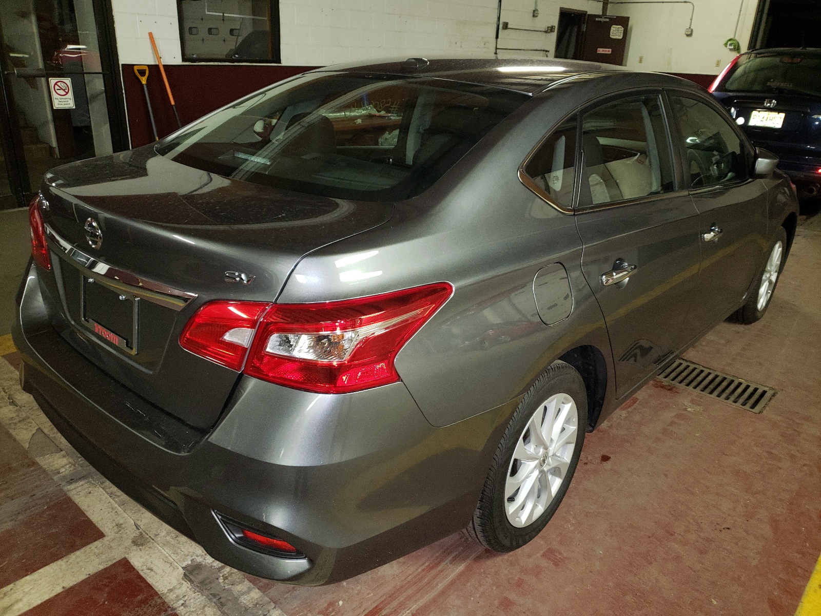 Photo 4 from auction – 2019 NISSAN SENTRA S with VIN 3N1AB7AP1KY243458
