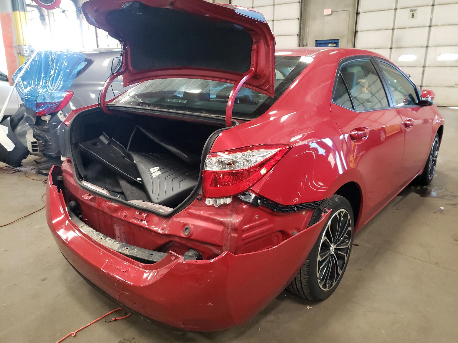 Photo 4 from auction – 2015 TOYOTA COROLLA L with VIN 2T1BURHE3FC404491