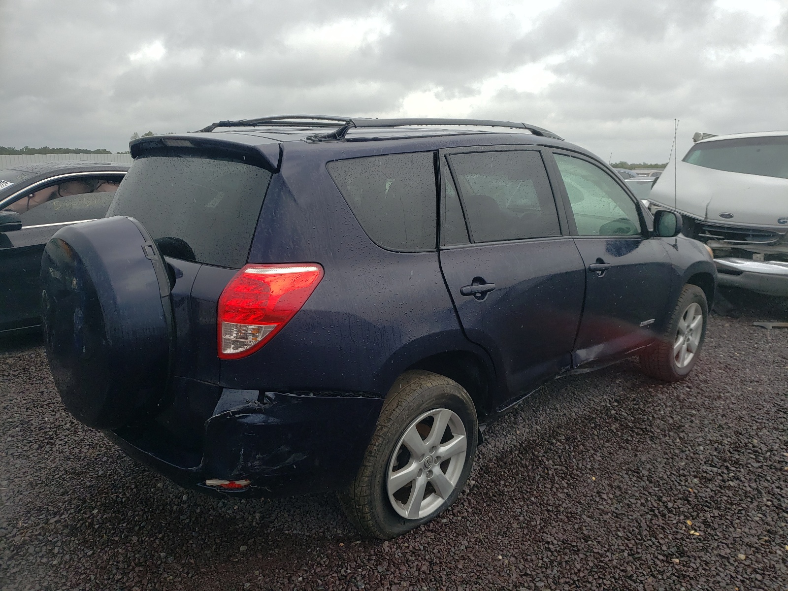 Photo 4 from auction – 2006 TOYOTA RAV4 LIMIT with VIN JTMZK31V266002559