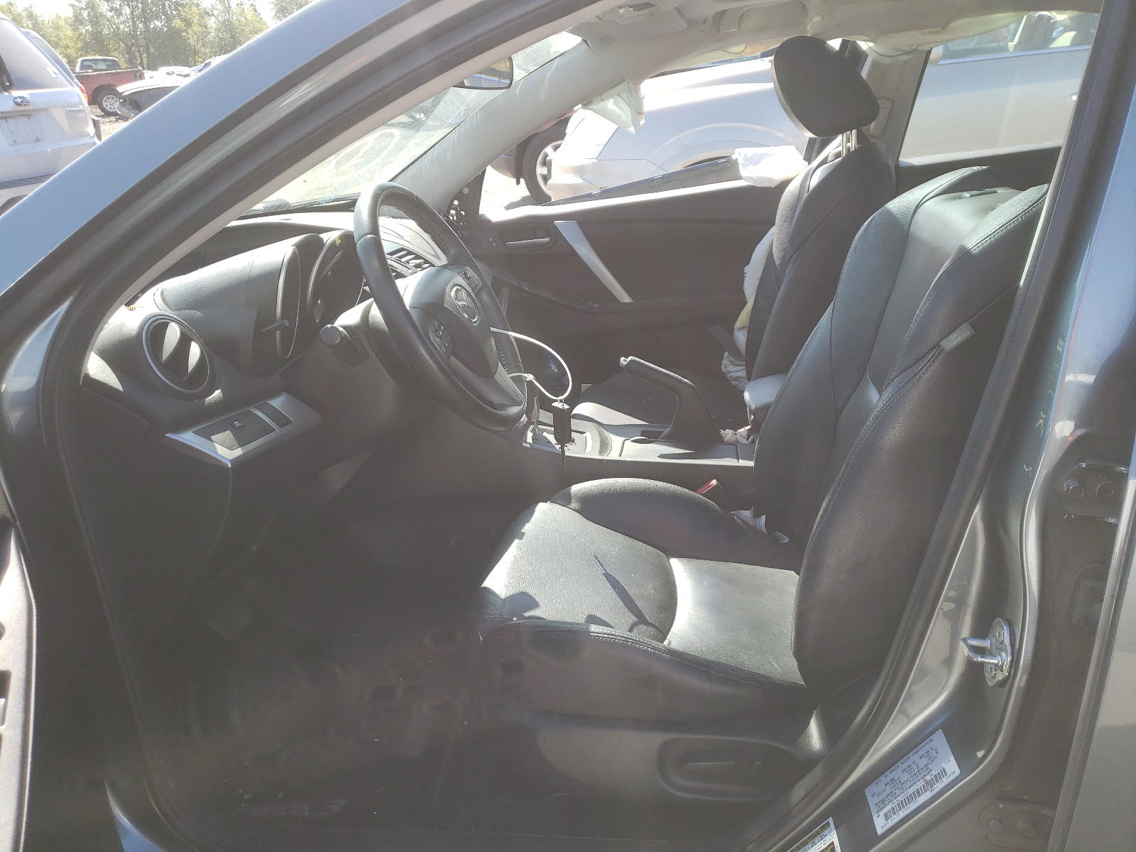 Photo 5 from auction – 2012 MAZDA 3 I with VIN JM1BL1W88C1649451