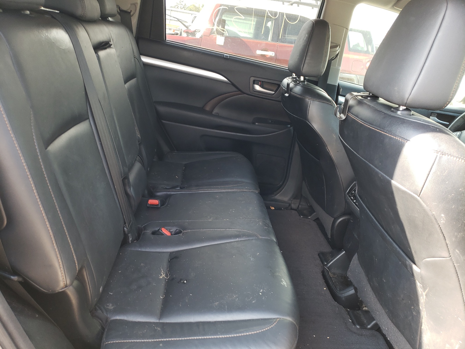 Zdjęcie 6 z aukcji – 2015 TOYOTA HIGHLANDER z VIN 5TDKKRFH0FS091412