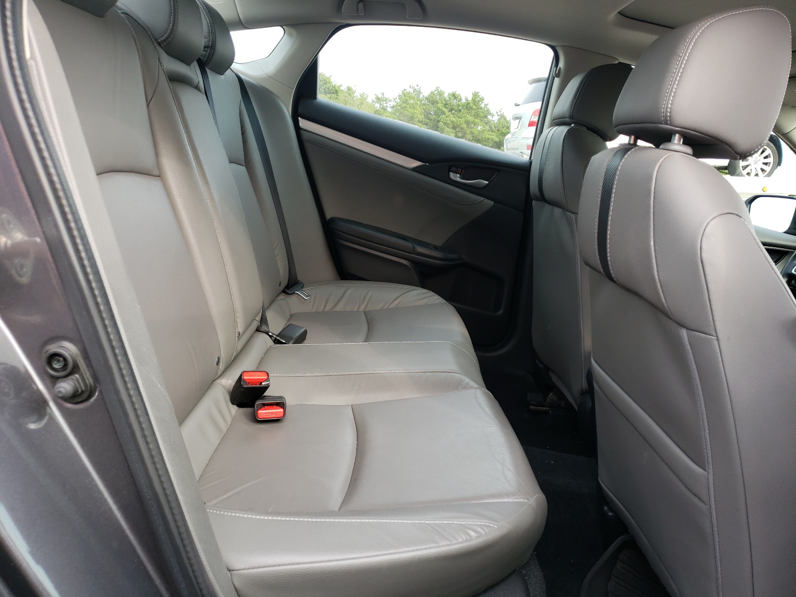 Photo 6 from auction – 2018 HONDA CIVIC EXL with VIN 2HGFC1F77JH644783