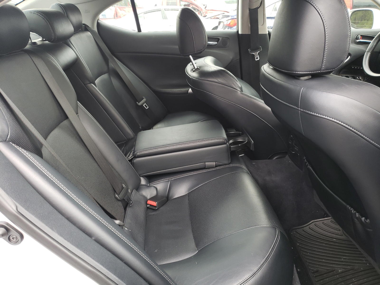Photo 6 from auction – 2013 LEXUS IS 250 with VIN JTHCF5C24D5063194
