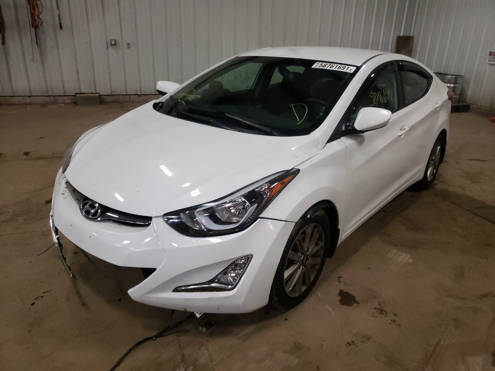 Photo 2 from auction – 2016 HYUNDAI ELANTRA SE with VIN 5NPDH4AE4GH662298