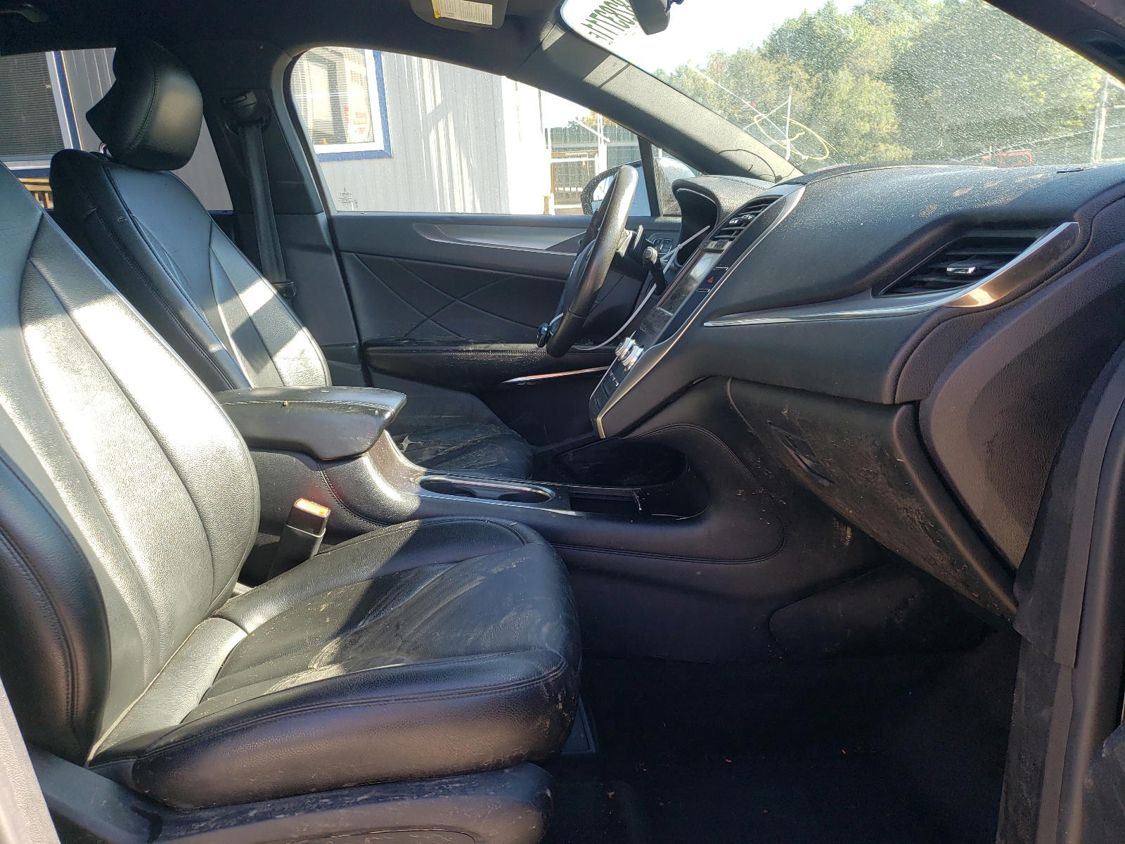 Photo 5 from auction – 2015 LINCOLN MKC with VIN 5LMCJ2A92FUJ44887