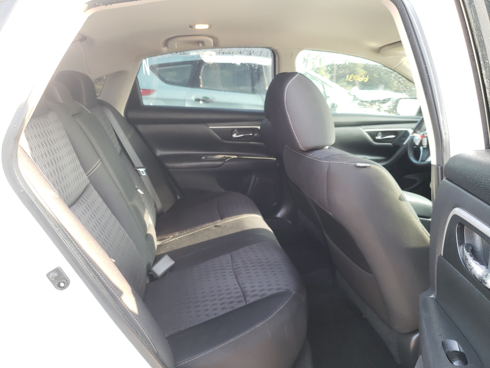 Photo 6 from auction – 2016 NISSAN ALTIMA 2.5 with VIN 1N4AL3AP8GC253154
