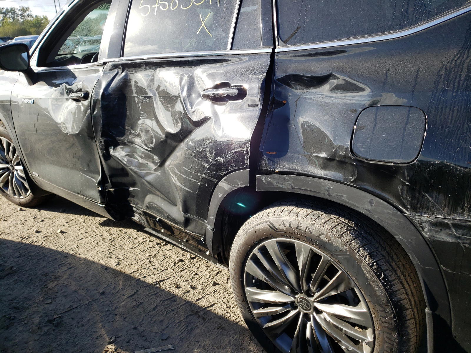 Photo 9 from auction – 2021 TOYOTA HIGHLANDER with VIN 5TDEBRCH1MS051225
