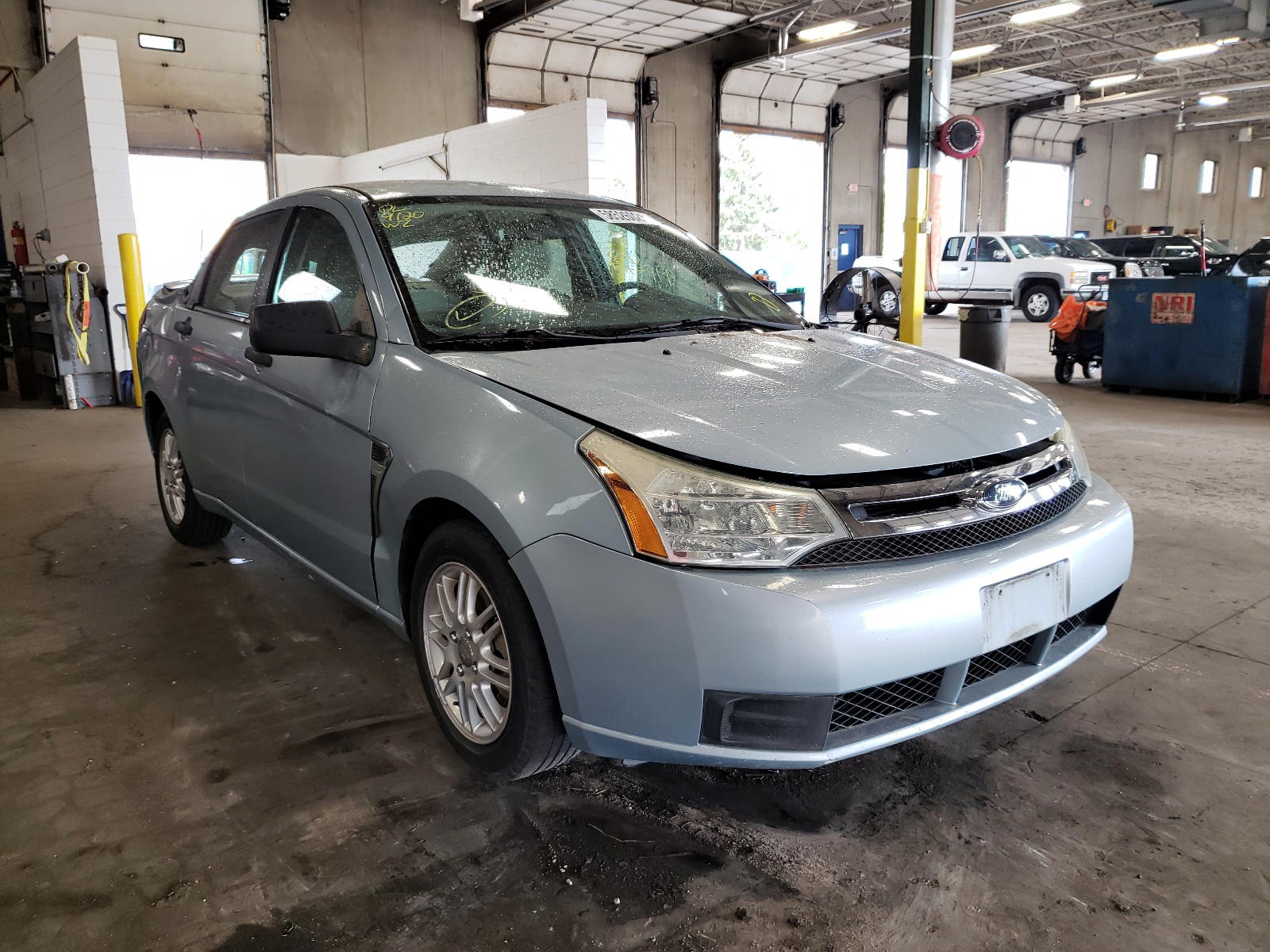 FORD FOCUS SE 2008 with VIN 1FAHP35N98W253191 - Photo from auction
