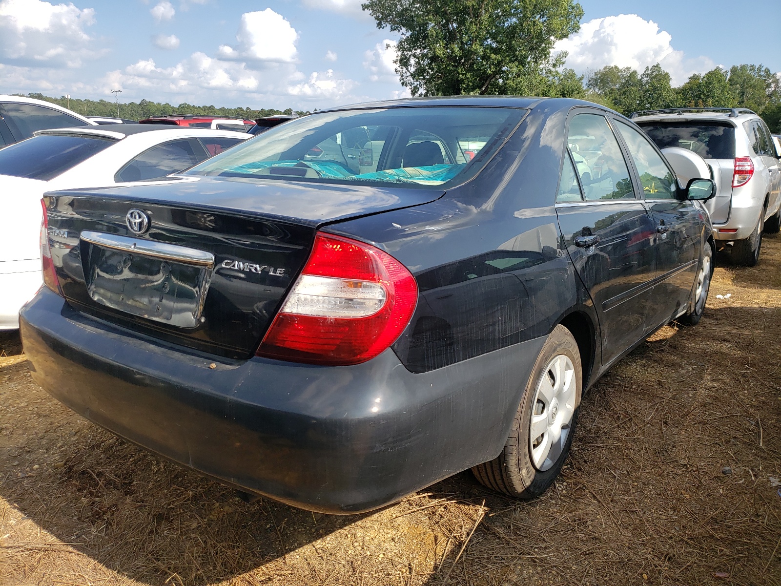 Photo 4 from auction – 2003 TOYOTA CAMRY with VIN 4T1BE32KX3U167842