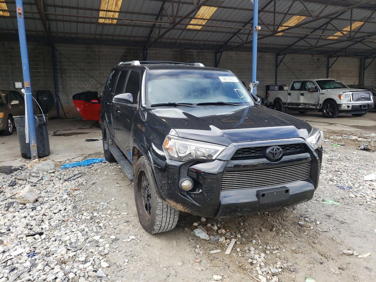 TOYOTA 4RUNNER SR 2016 with VIN JTEZU5JR1G5124468 - Photo from auction